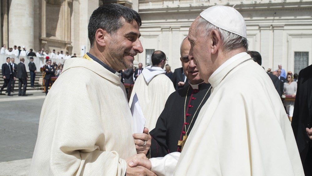Domani Papa Francesco incontra i 250 cappellani delle carceri italiane